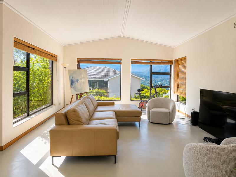 4 Bedroom Property for Sale in Northshore Western Cape
